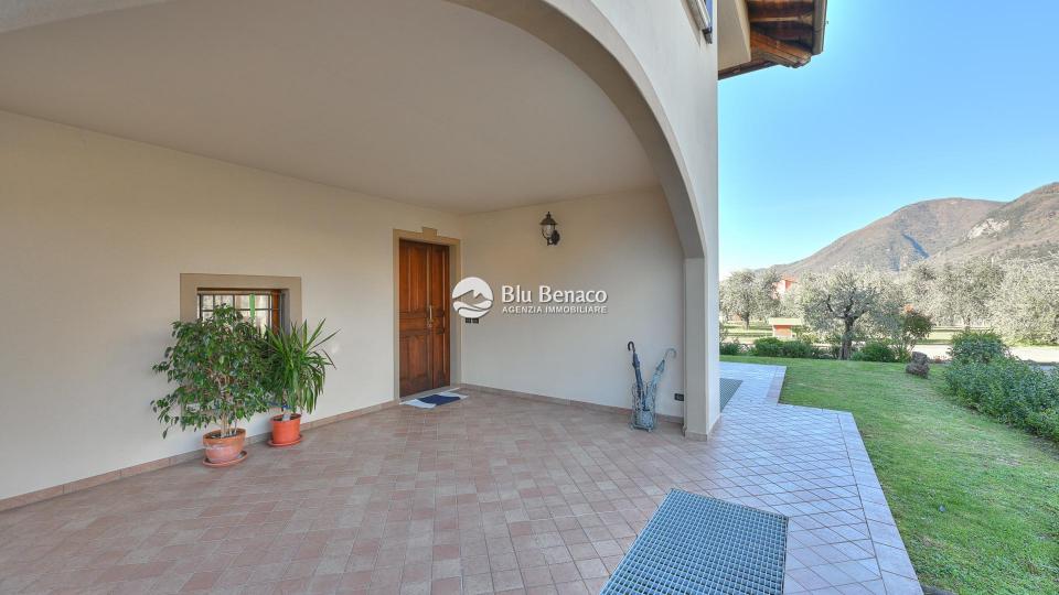 Villa indipendente con vista panoramica a Gaino