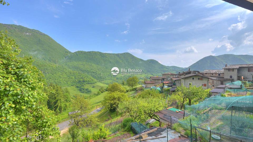 Terracielo in vendita alla Costa frazione di Gargnano 