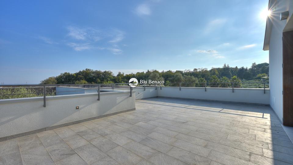 Soiano Del Lago, VIlla singola vista lago. 