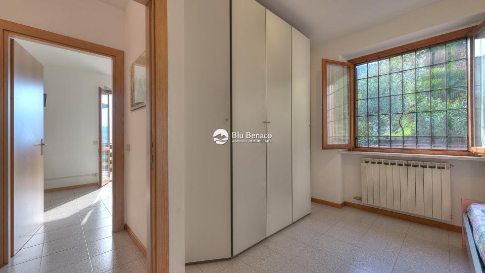 Lake-view apartment for sale in Tignale Lake-view apartment for sale in Tignale