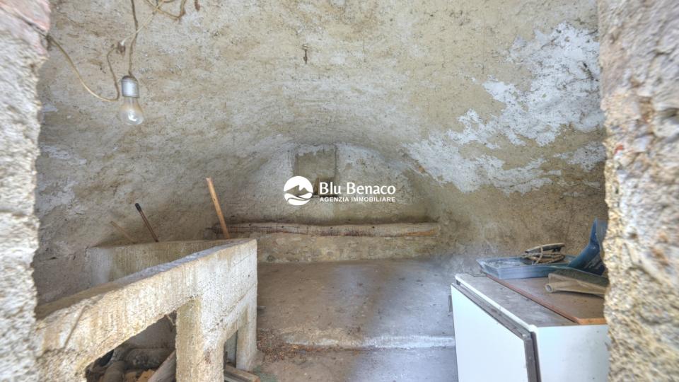Rustico cielo-terra in vendita ad Oldesio
