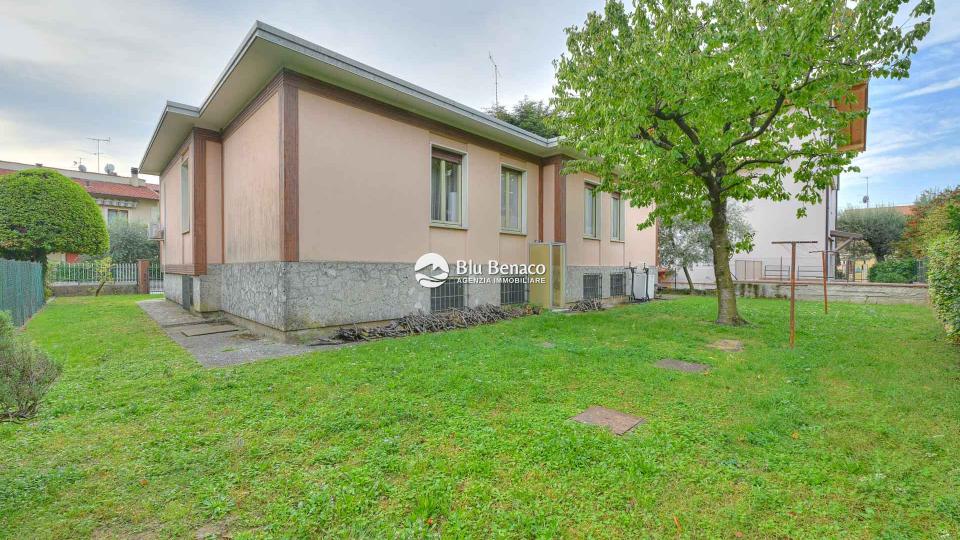 Stunning Villa for sale in Maderno