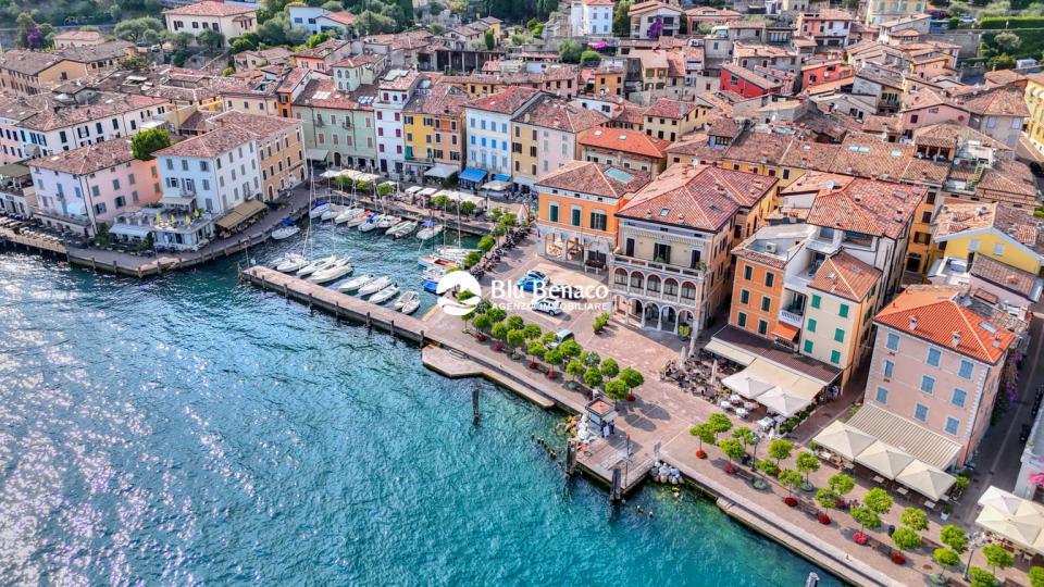 Appartamento in vendita a Gargnano