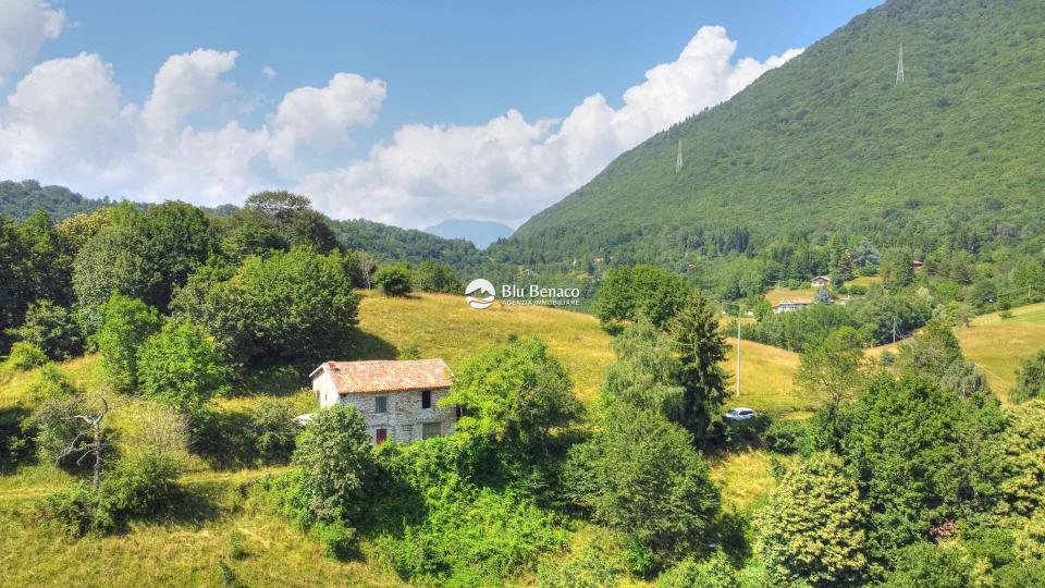 Detached property in Briano