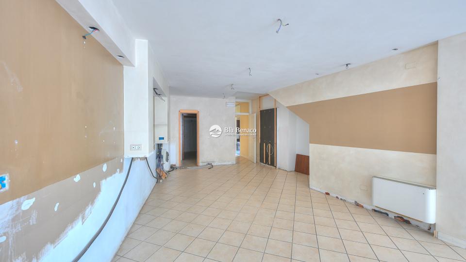 Commercial space for sale in Salò 