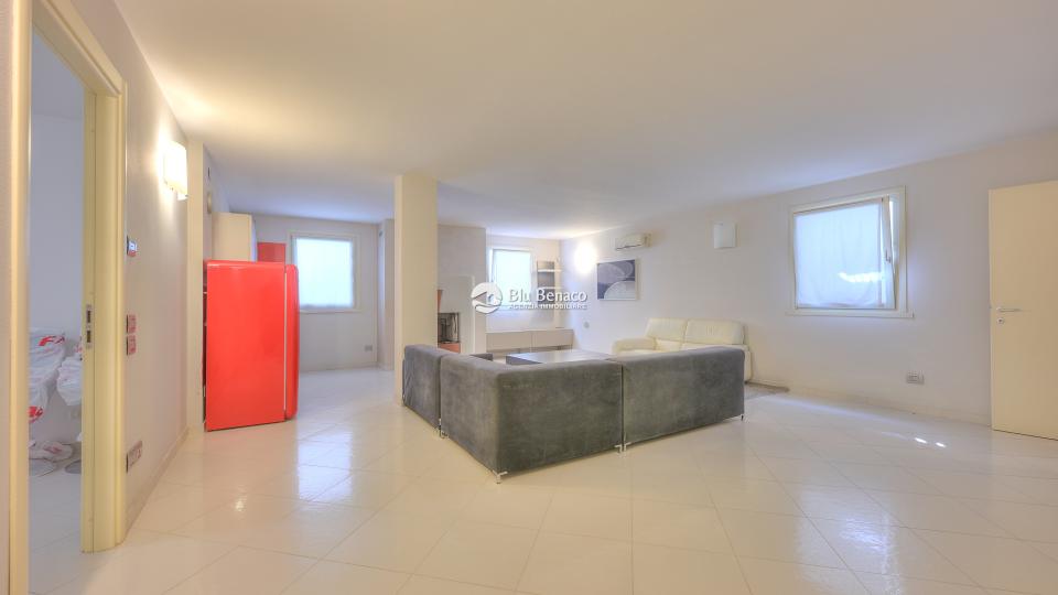 Villa zu verkaufen in Polpenazze del Garda