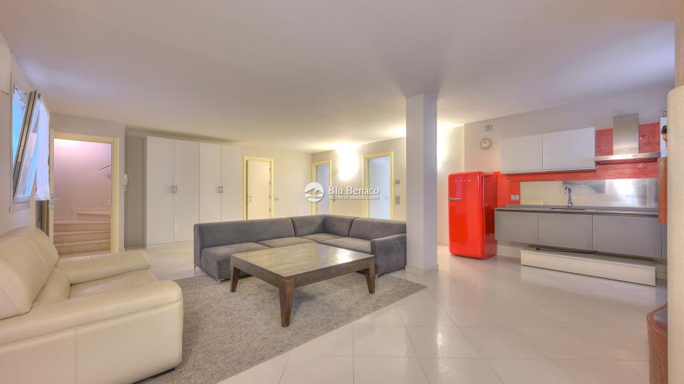 Villa zu verkaufen in Polpenazze del Garda