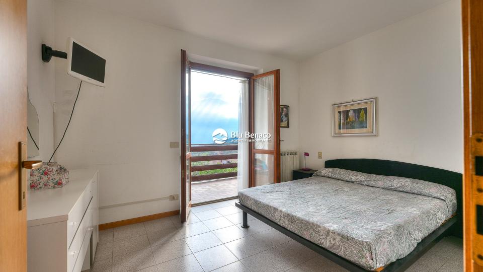 Lake-view apartment for sale in Tignale Lake-view apartment for sale in Tignale