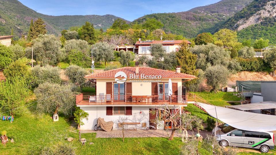 Villa indipendente con vista panoramica a Montemaderno