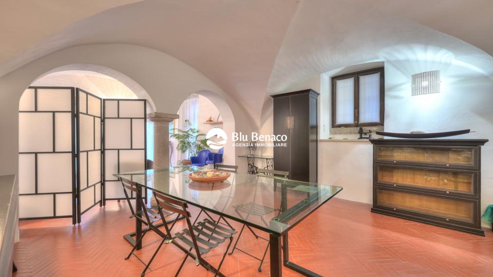 Appartamento piano terra, in vendita porto di Gargnano 