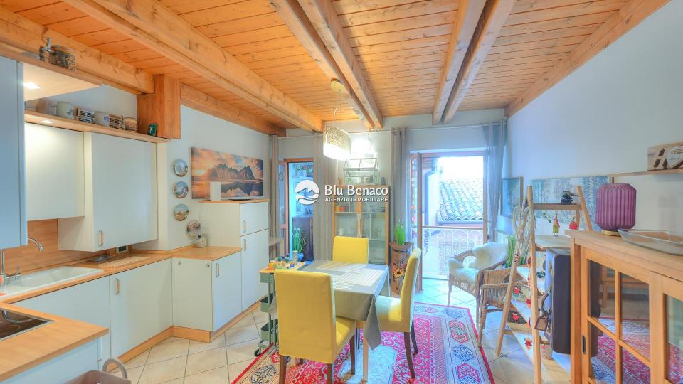Lovely two-room apartment for sale in Maderno