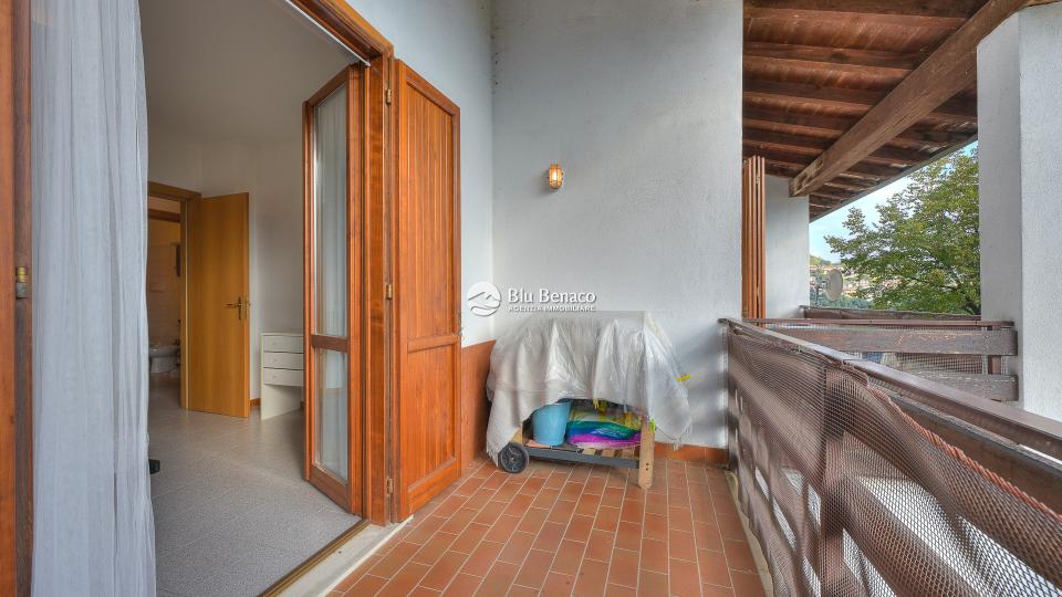 Lake-view apartment for sale in Tignale Lake-view apartment for sale in Tignale