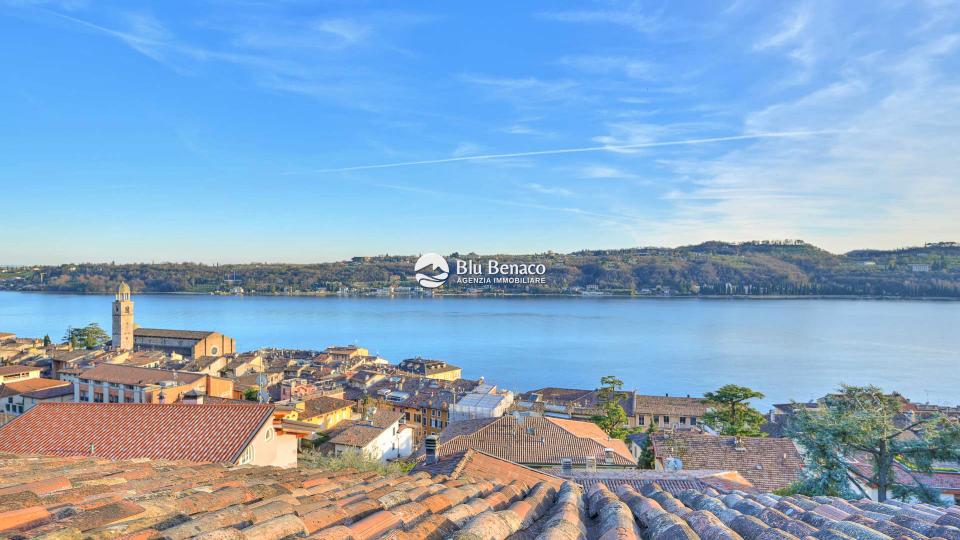 Penthouse for sale with stunning lake view in Salò