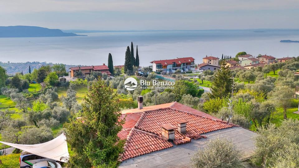 Villa indipendente con vista panoramica a Montemaderno