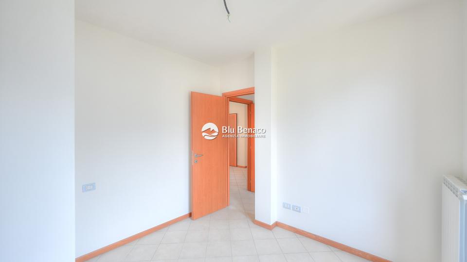 Unmissable three-room apartment for sale in Maderno