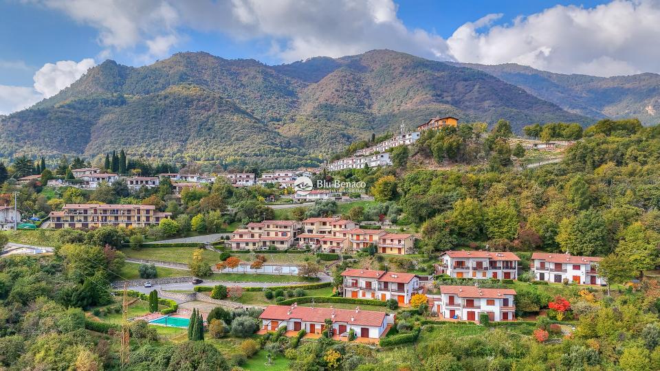 Lake-view apartment for sale in Tignale Lake-view apartment for sale in Tignale