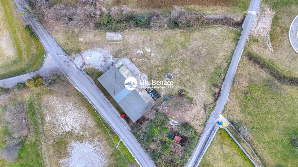 terreno edificabile con magazzino, in vendita Tignale 
