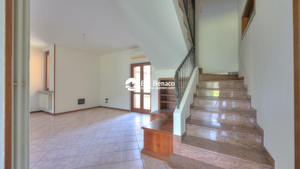 villa indipendente, in vendita roè volciano