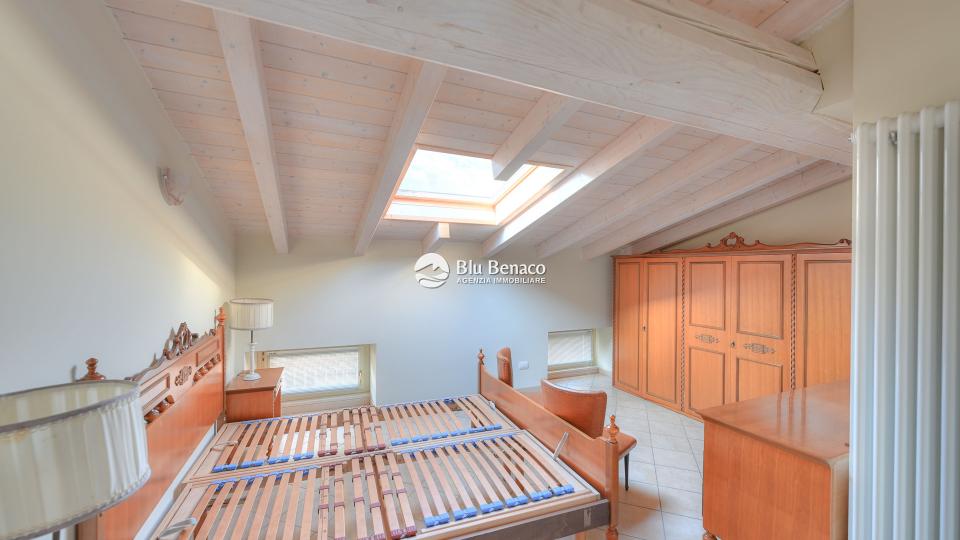 Lovely two-room apartment for sale in Maderno