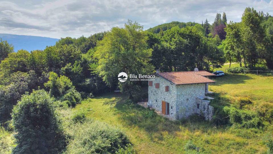 Independent house in Mezzane