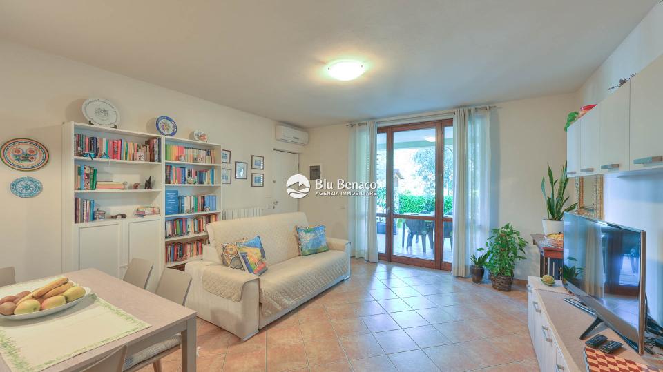 Holiday home for rent near the lake