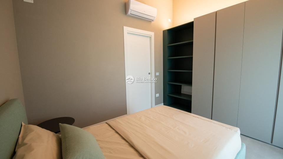 Villa zu verkaufen in Manerba del Garda