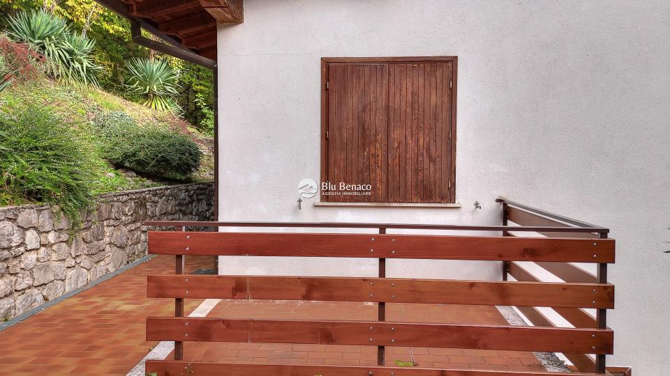 Lake-view apartment for sale in Tignale Lake-view apartment for sale in Tignale