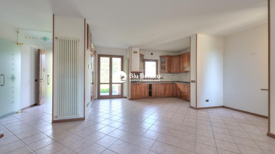 villa indipendente, in vendita roè volciano