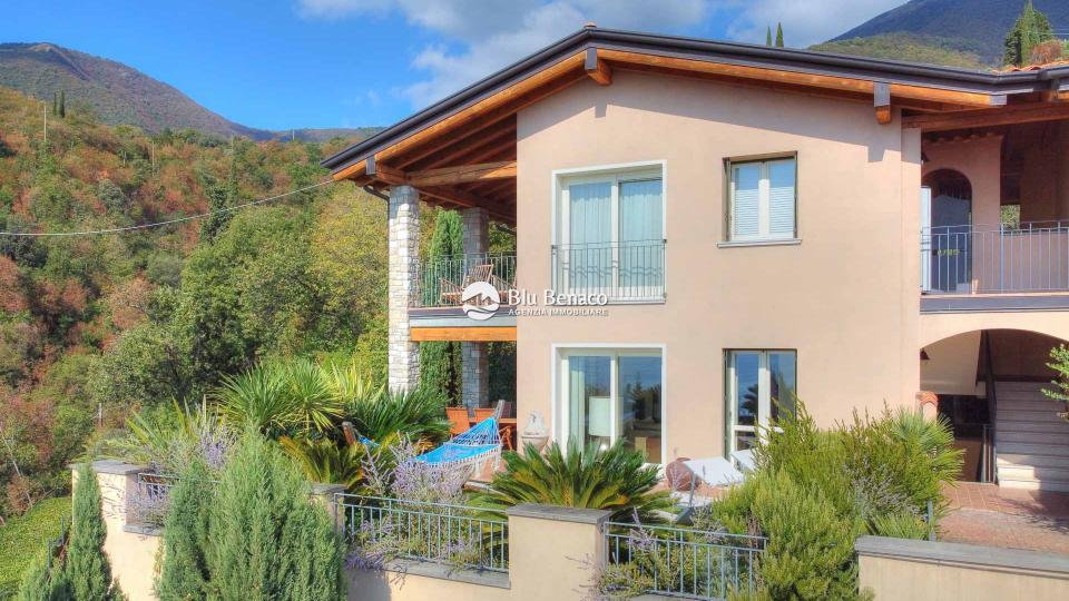 Wonderful semi-detached Villetta for sale