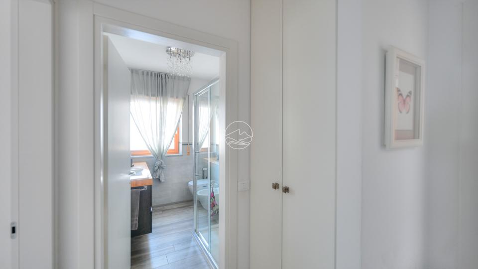 Dreizimmerwohnung zum Verkauf in Maderno