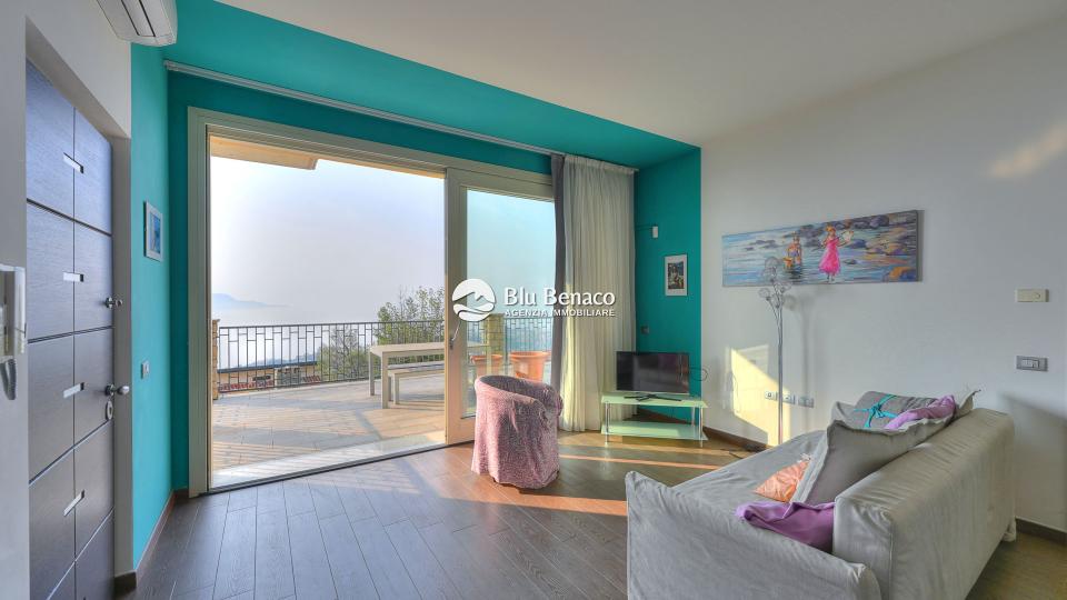 Villa on Hollywood Boulevard