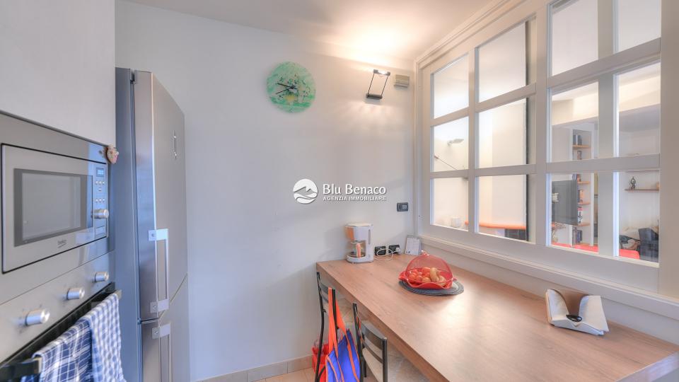 Lovely four-room apartment for sale in Toscolano 