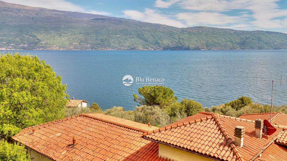 Exceptional villa for sale in Gargnano