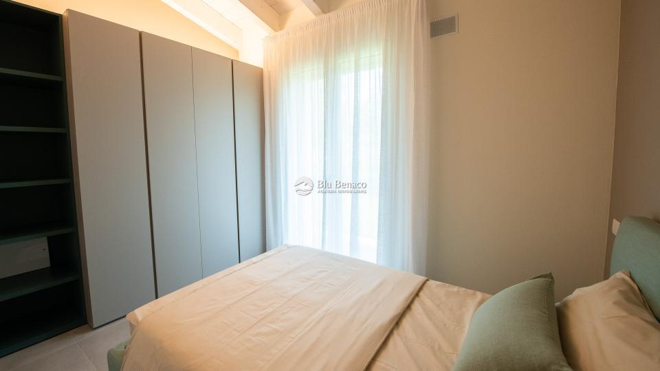 Villa zu verkaufen in Padenghe sul Garda