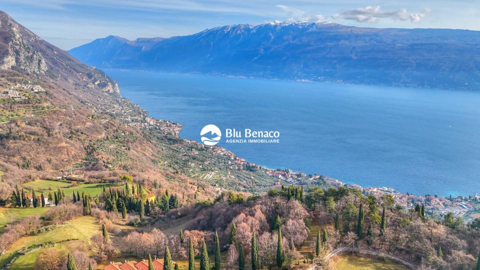 Bifamiliare in vendita a Navazzo