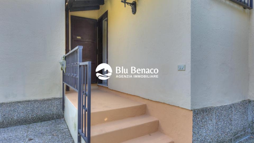 Bifamiliare in vendita a Navazzo