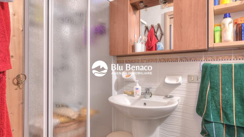 Detached house from ground to roof in Toscolano Maderno