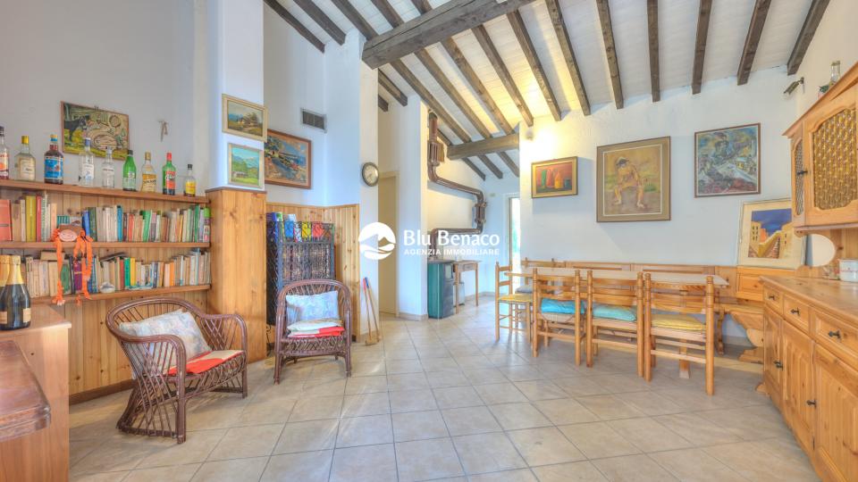 Bifamiliare in vendita a Navazzo