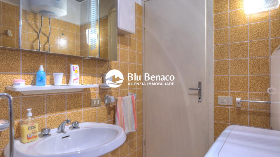 Bifamiliare in vendita a Navazzo