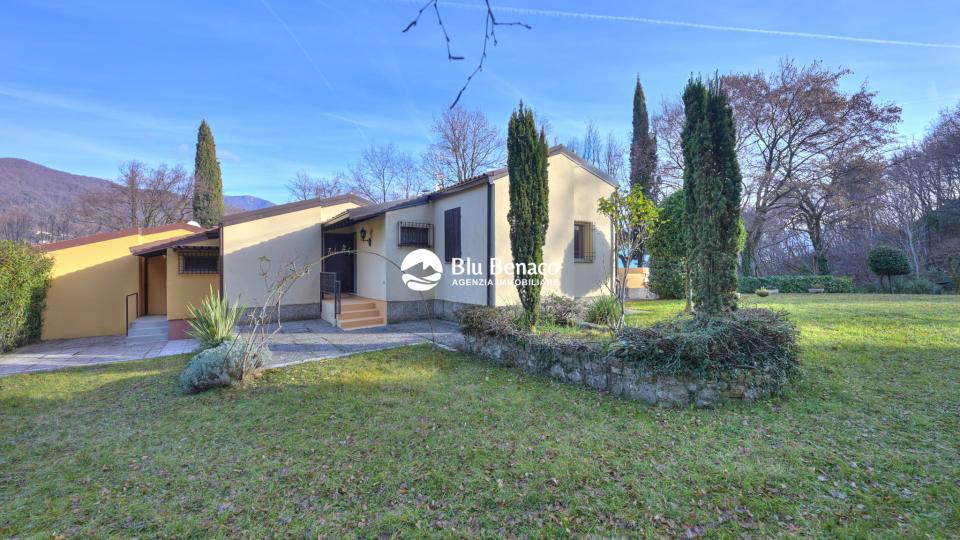 Bifamiliare in vendita a Navazzo