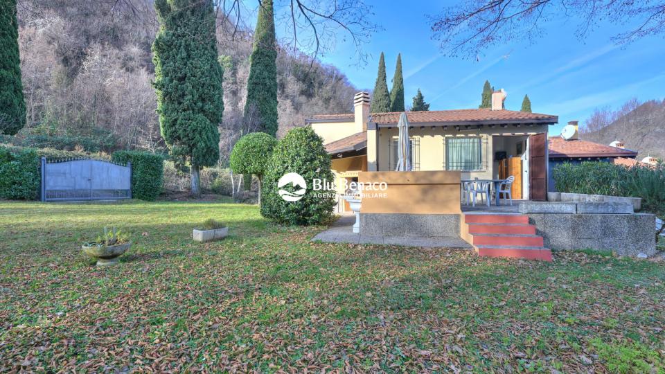 Bifamiliare in vendita a Navazzo