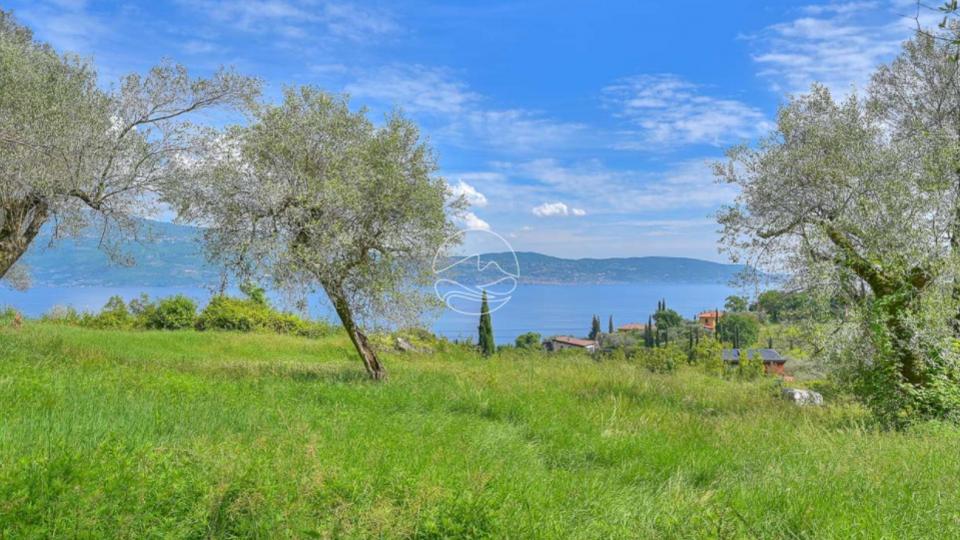Land for sale in Toscolano Maderno