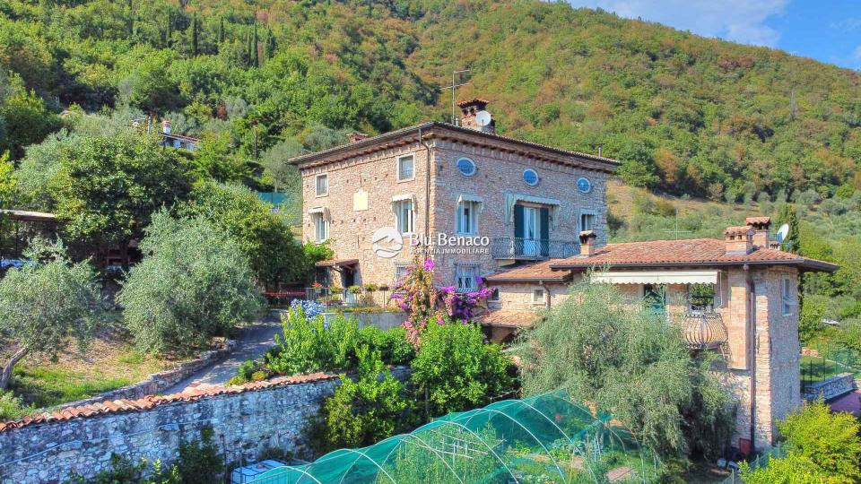 Amazing historic Villa for sale in Salò