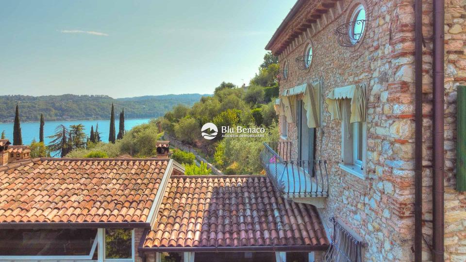 Amazing historic Villa for sale in Salò