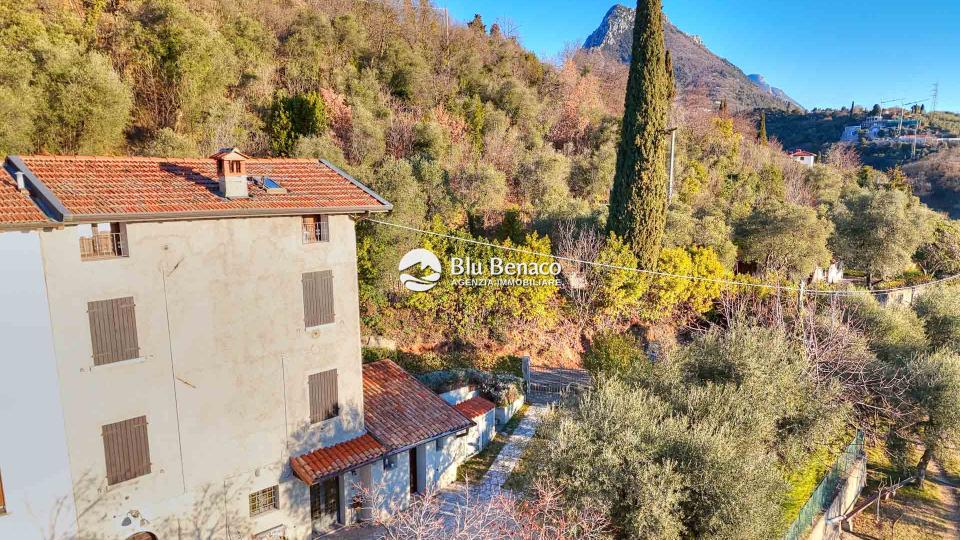 Characteristic property for rent in Maderno