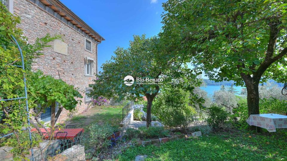 Amazing historic Villa for sale in Salò
