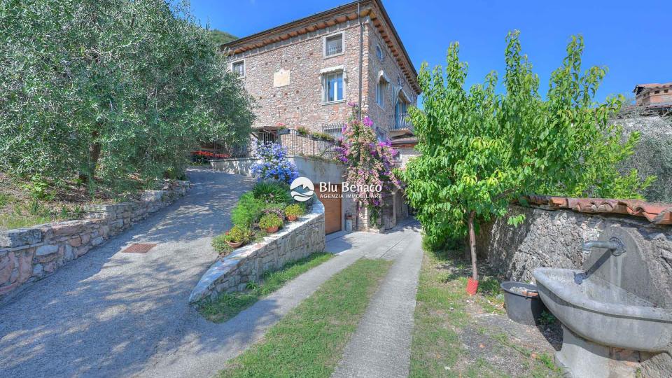 Amazing historic Villa for sale in Salò
