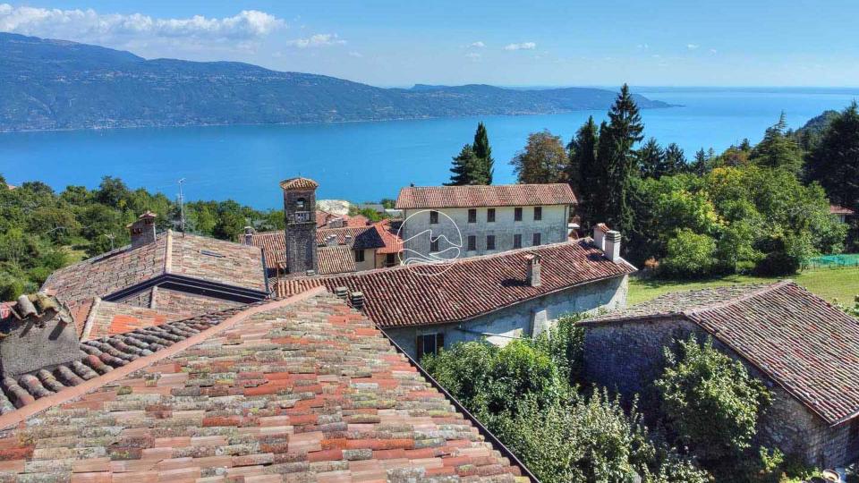 Agricultural house in Gargnano