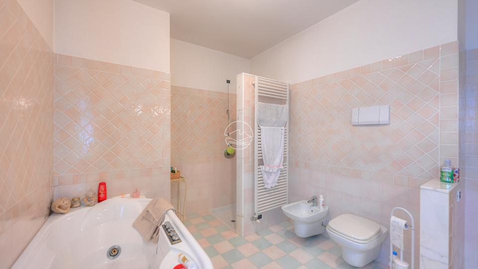 Single villa in Toscolano Maderno