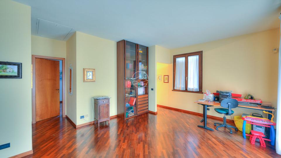 Single villa in Toscolano Maderno